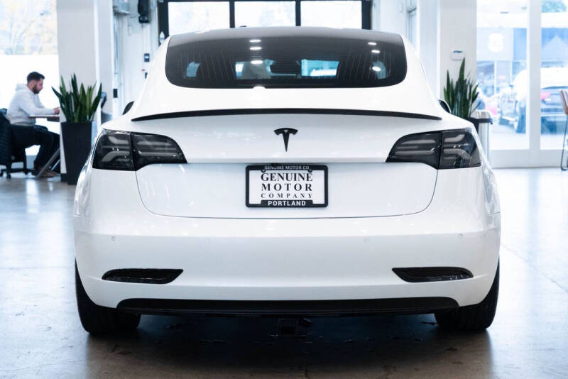 2019 Tesla Model 3 Mid Range