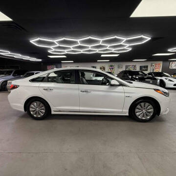 2017 Hyundai Sonata Hybrid SE