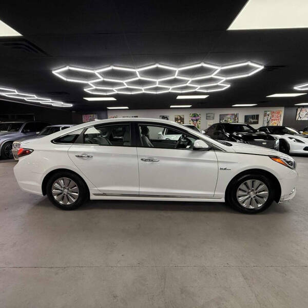 2017 Hyundai Sonata Hybrid SE