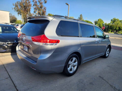 2011 Toyota Sienna