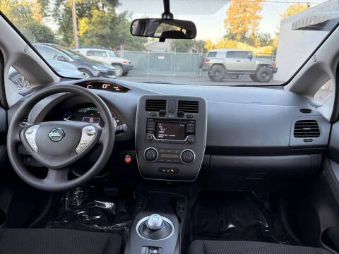 2016 Nissan LEAF S-24