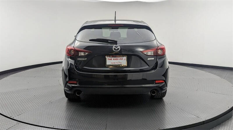 2018 Mazda MAZDA3 Touring