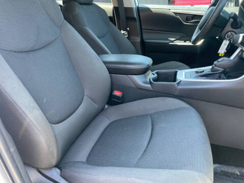 2023 Toyota RAV4 Hybrid LE