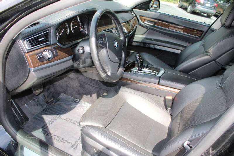 2011 BMW 7 Series 740Li