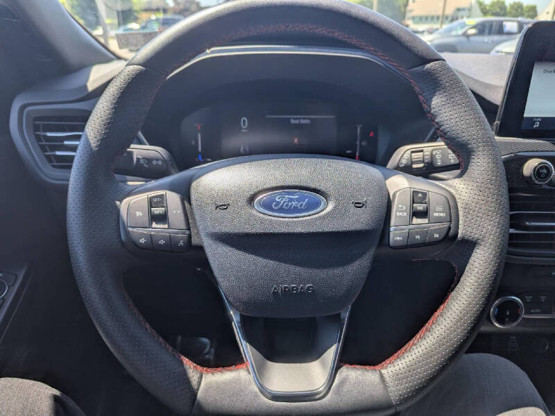 2025 Ford Escape ST-Line Select