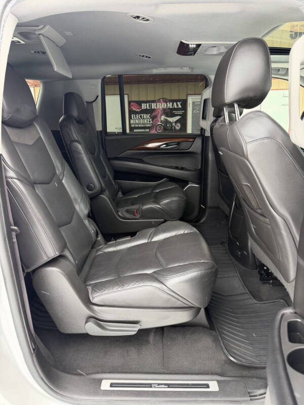 2017 Cadillac Escalade ESV Premium Luxury