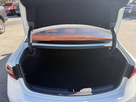 2017 Kia Cadenza Premium