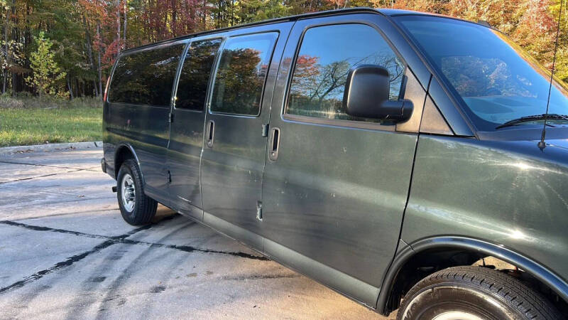 2017 Chevrolet Express LT 3500