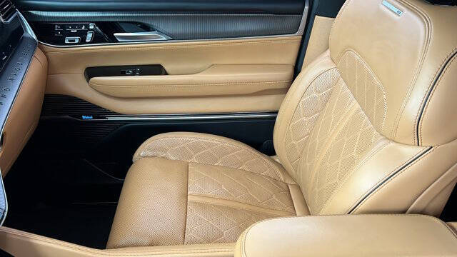 2023 Jeep Grand Wagoneer Series III Obsidian