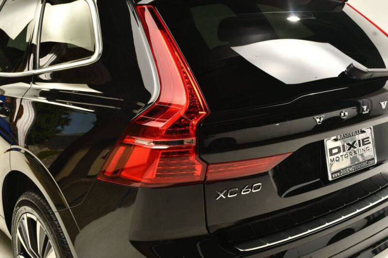 2022 Volvo XC60 B5 Momentum