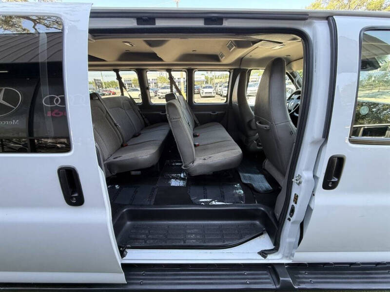 2023 Chevrolet Express LT 3500