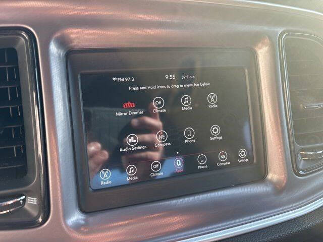 2022 Dodge Challenger SXT