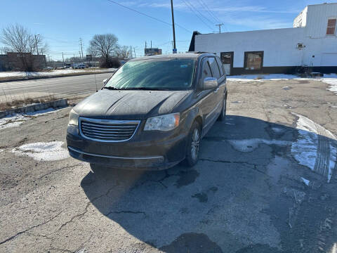 2013 Chrysler Town and Country for sale at Metro Auto Broker in Inkster MI