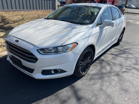 2014 Ford Fusion for sale at UNION AUTO SALES in Vauxhall NJ