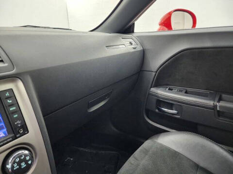 2014 Dodge Challenger SRT8