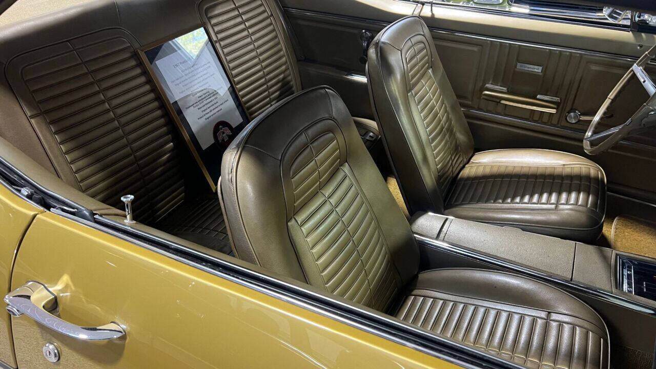 1967 Pontiac Firebird 21