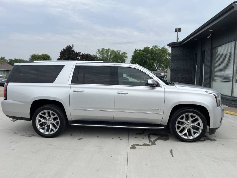 2017 GMC Yukon XL Denali