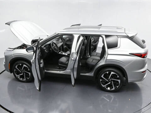 2023 Mitsubishi Outlander SEL