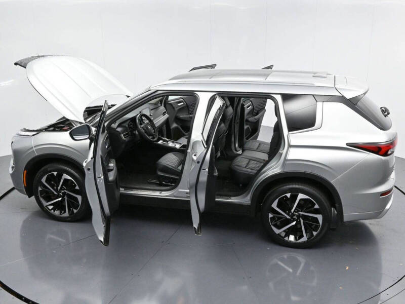 2023 Mitsubishi Outlander SEL