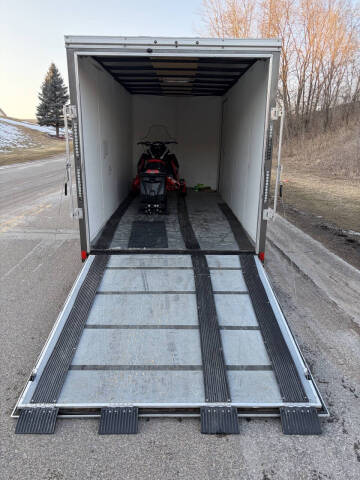 2017 Haulmark V7000