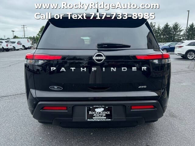 2024 Nissan Pathfinder S