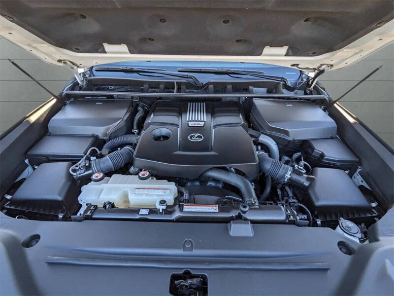 2022 Lexus LX 600 Luxury