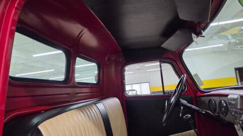 1953 International L-120 Series