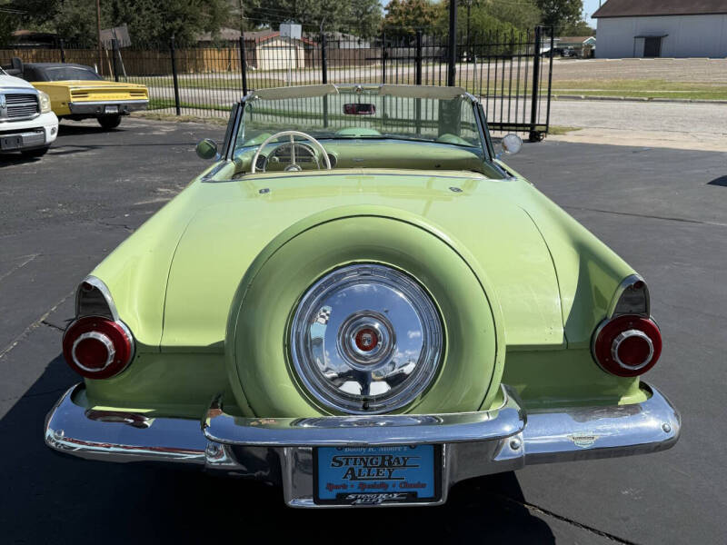 1956 Ford Thunderbird
