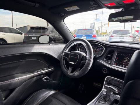 2015 Dodge Challenger SXT Plus