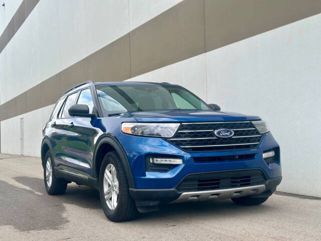 2020 Ford Explorer for sale at Phoenix Motor Co in Romulus, MI