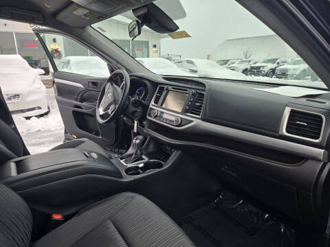 2019 Toyota Highlander LE Plus
