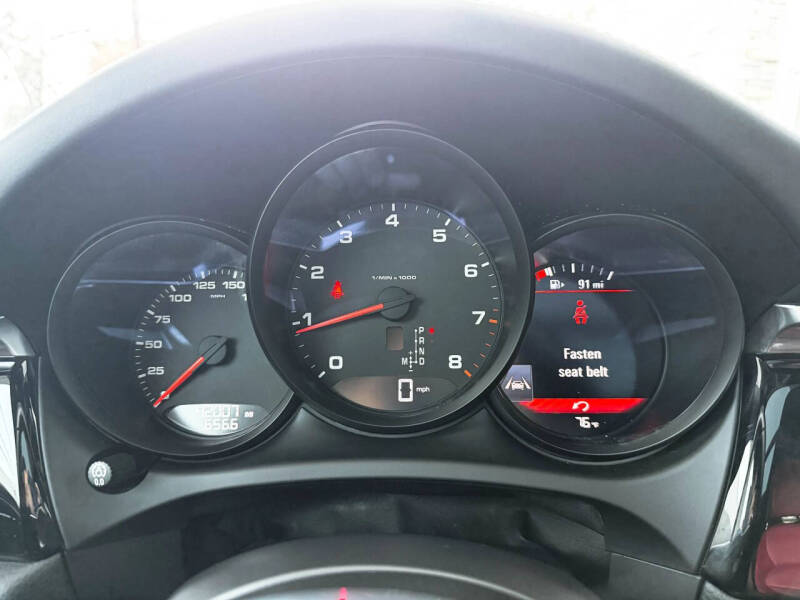 2020 Porsche Macan