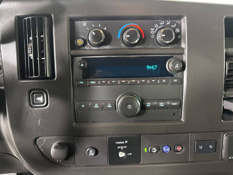 2024 Chevrolet Express LT 3500