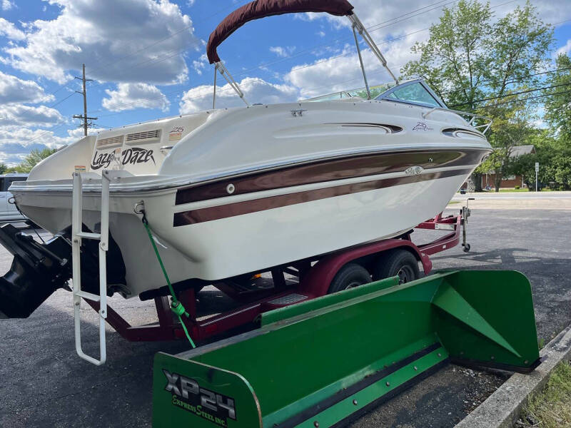 1998 Sea Ray 215EC