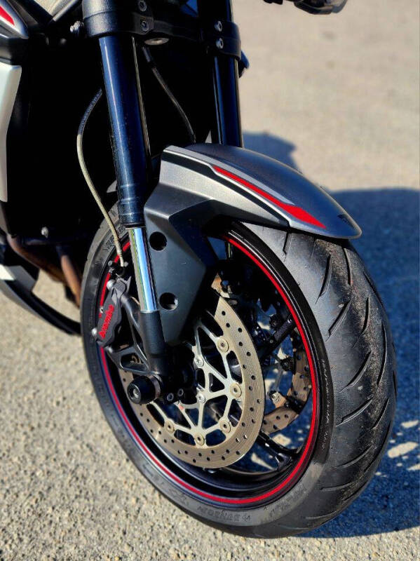 2022 Triumph Street Triple 765RS