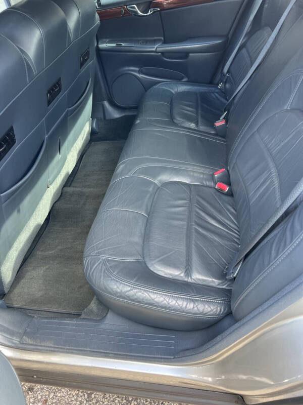 2004 Cadillac Professional CH