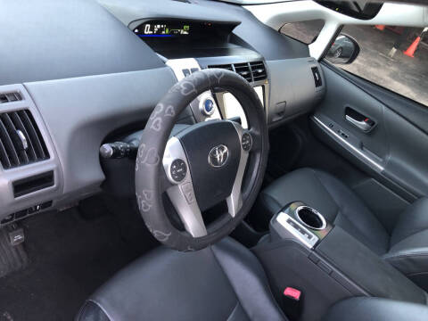 2012 Toyota Prius v Five
