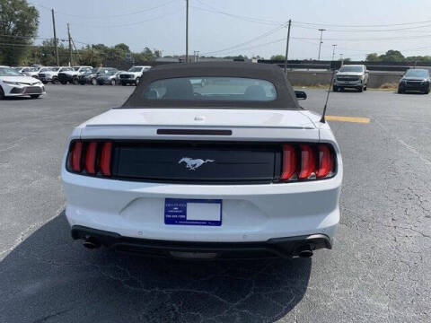 2022 Ford Mustang EcoBoost