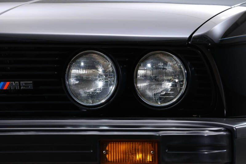 1988 BMW M5