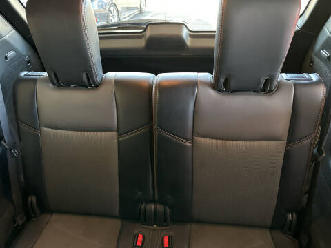 2020 Nissan Pathfinder SV