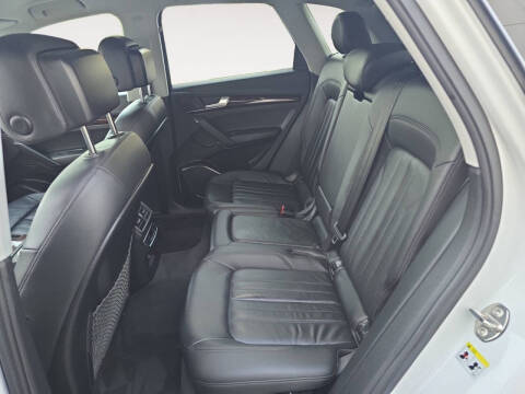 2019 Audi Q5 quattro Premium 45 TFSI