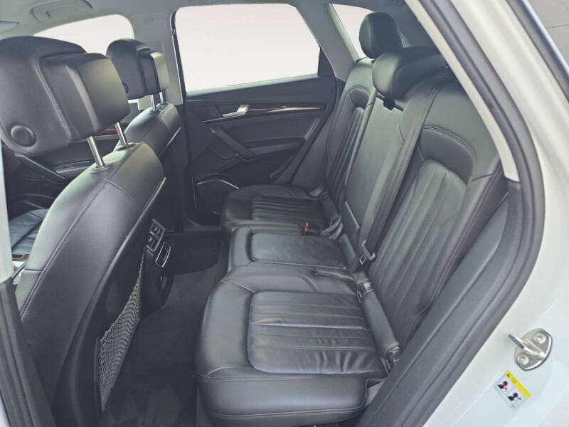 2019 Audi Q5 quattro Premium 45 TFSI