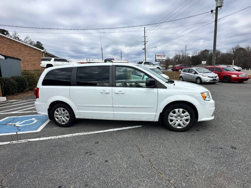 2017 Dodge Grand Caravan SE