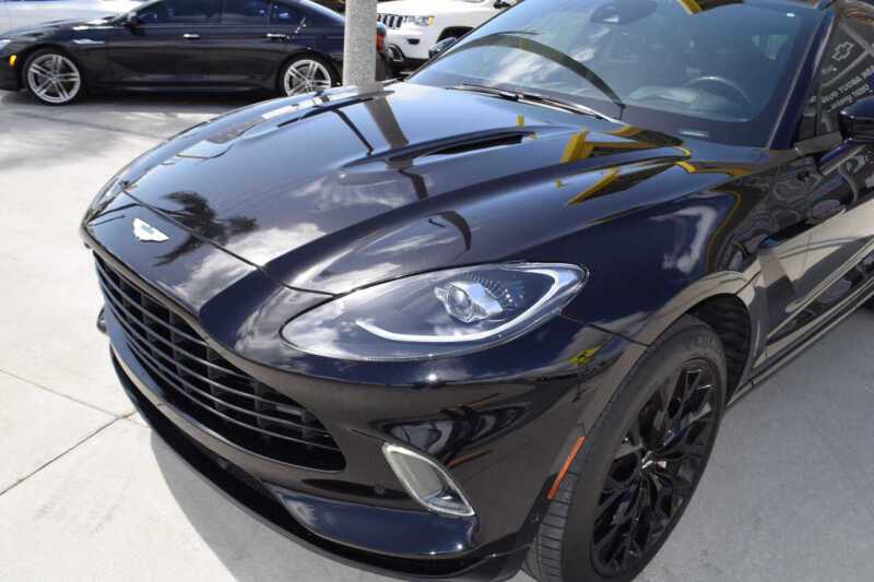 2021 Aston Martin DBX