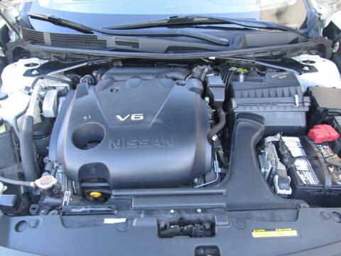 2017 Nissan Maxima 3.5 SR