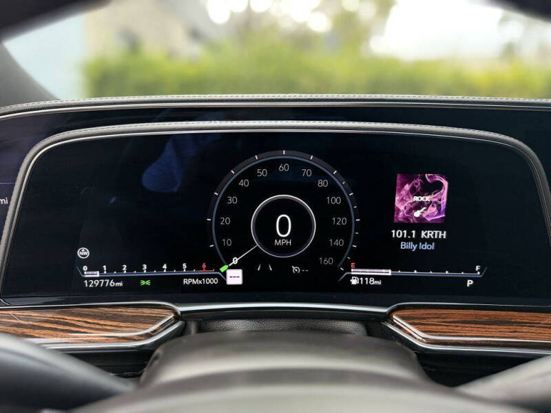 2022 Cadillac Escalade ESV Luxury