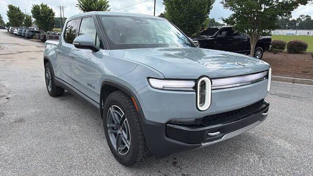 2025 Rivian R1T