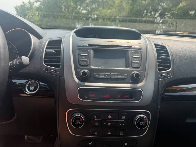 2014 Kia Sorento LX