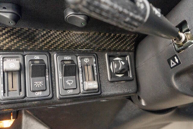 2000 AM General Hummer 24