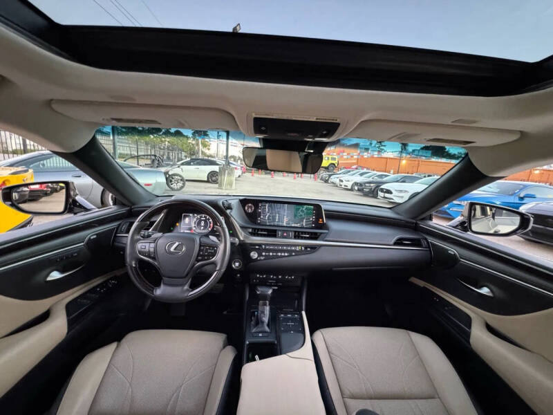 2021 Lexus ES 350 Ultra Luxury